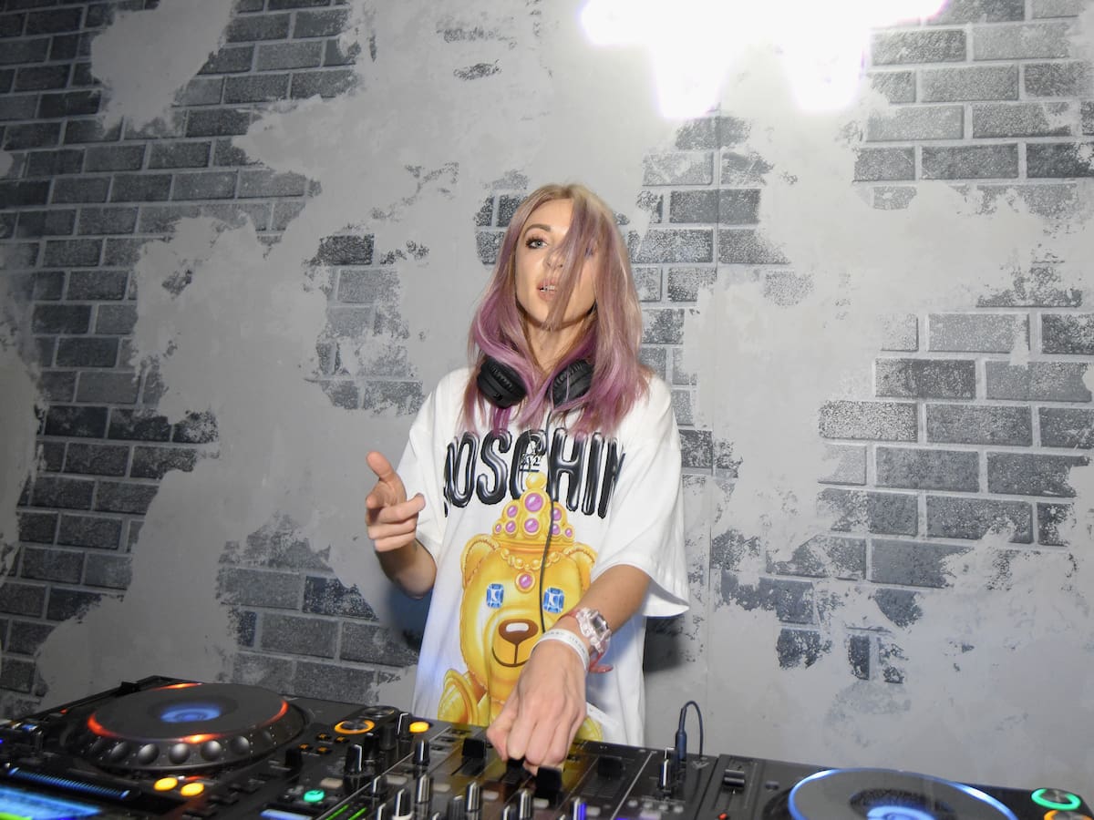 Alison Wonderland se libera de EMI y estrena su sencillo más íntimo