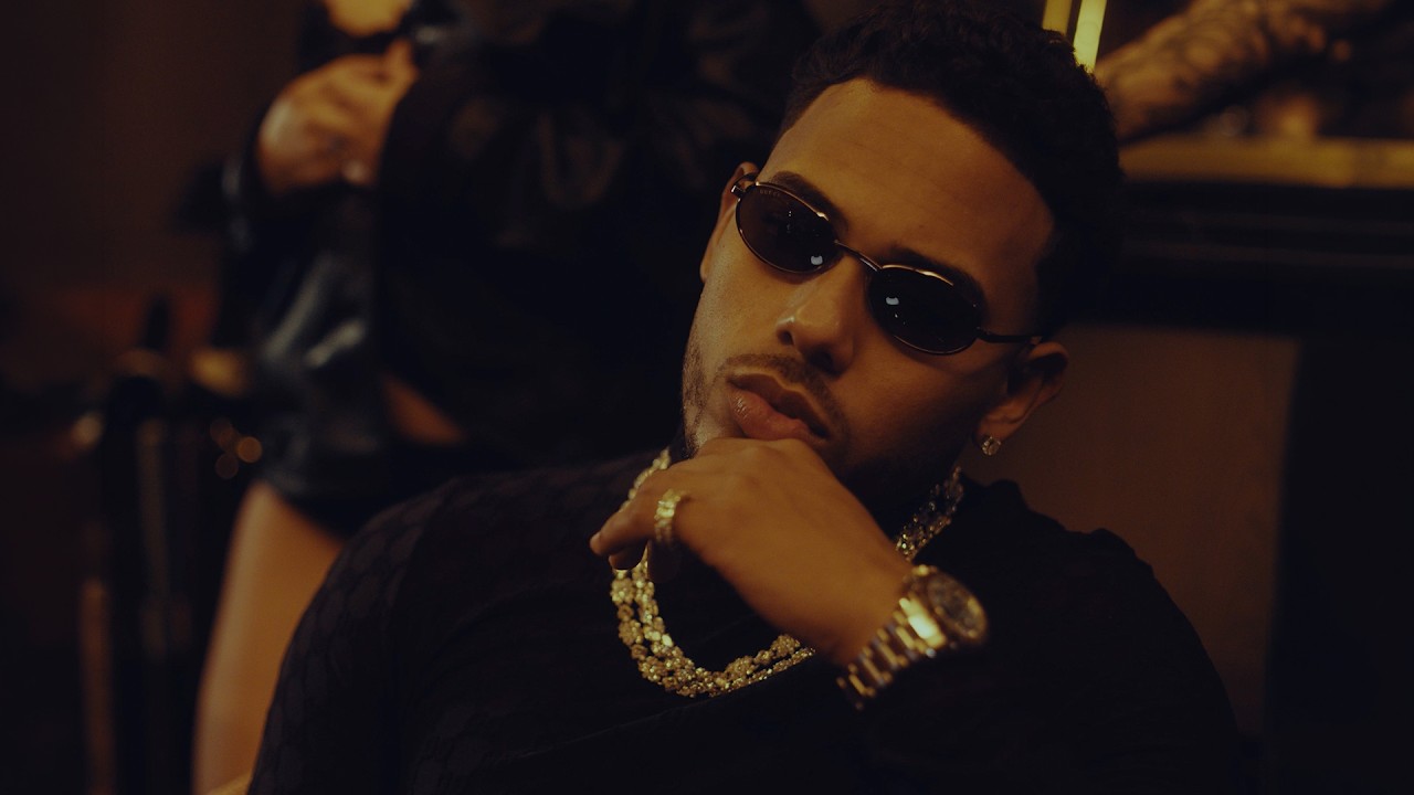 Myke Towers rinde tributo a De La Ghetto con su estreno retro 'Te Imagino'