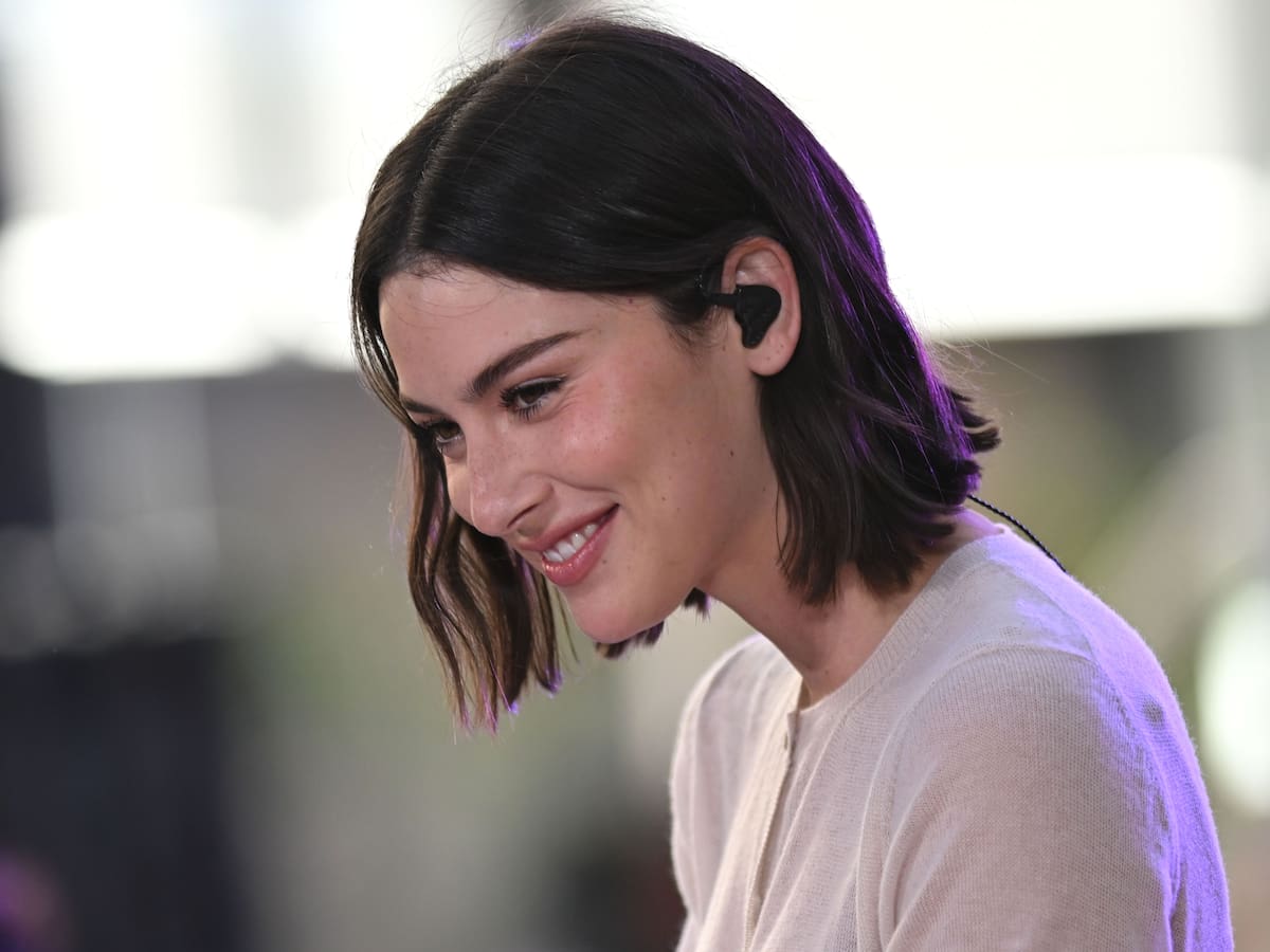 Gracie Abrams sorprende con edición deluxe y canciones inéditas